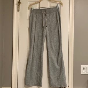 Victoria Secrets sweatpants size xtra small/short in grey. Adorable back pockets